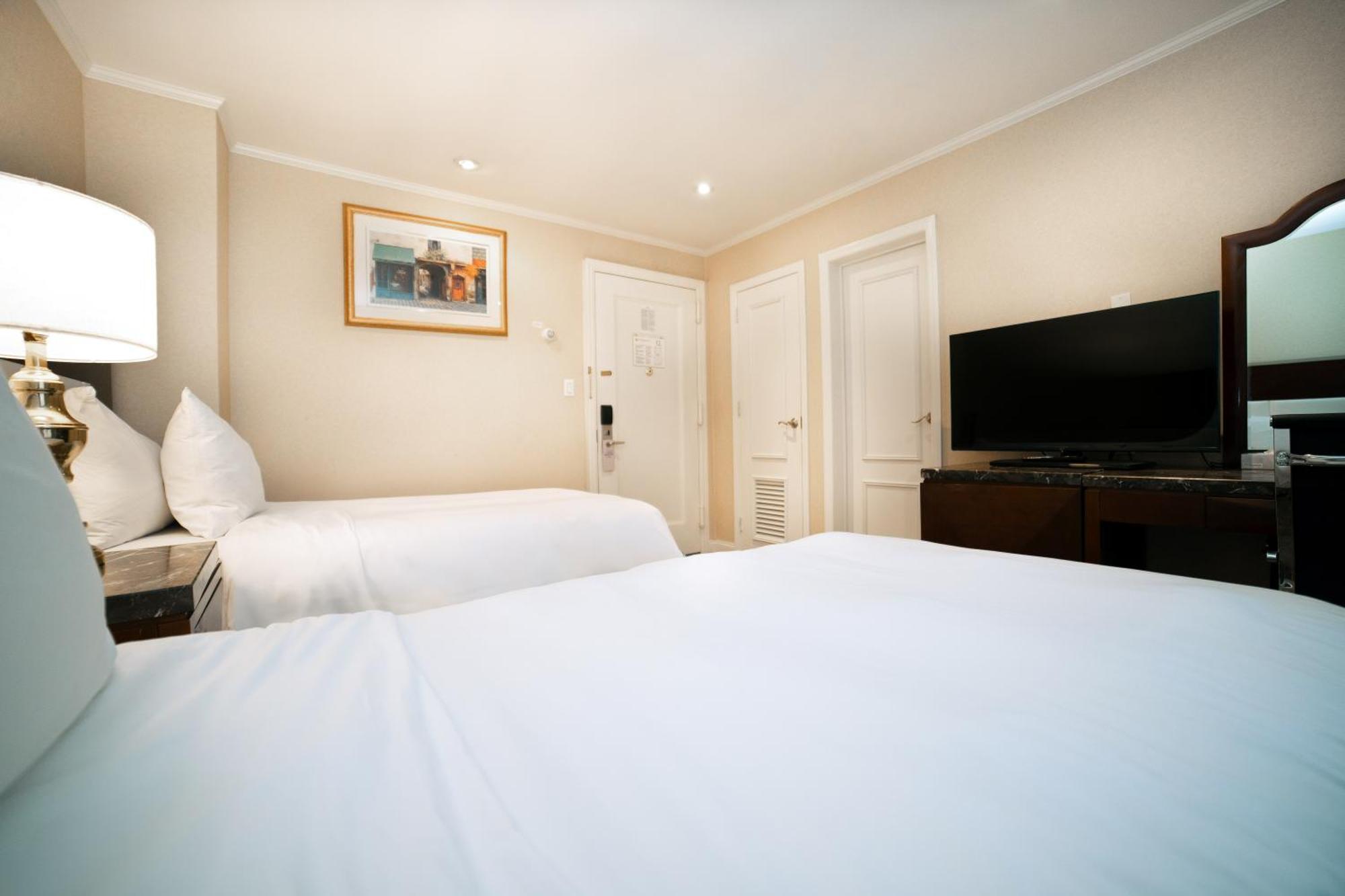 Hotel Stanford 3*