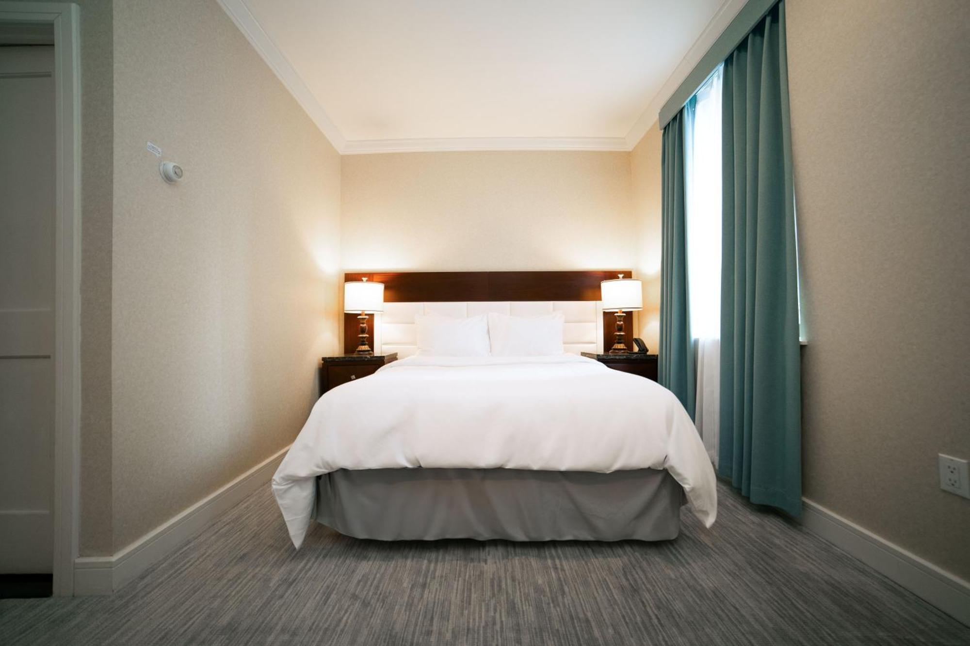 Hotel Stanford