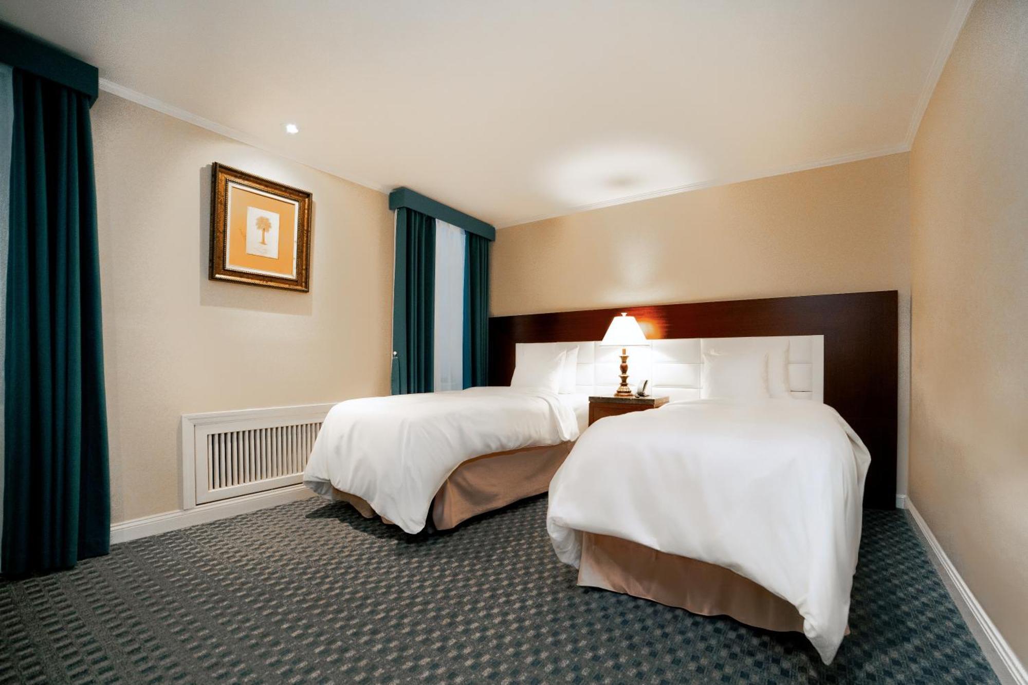 Stanford Hotel 3*