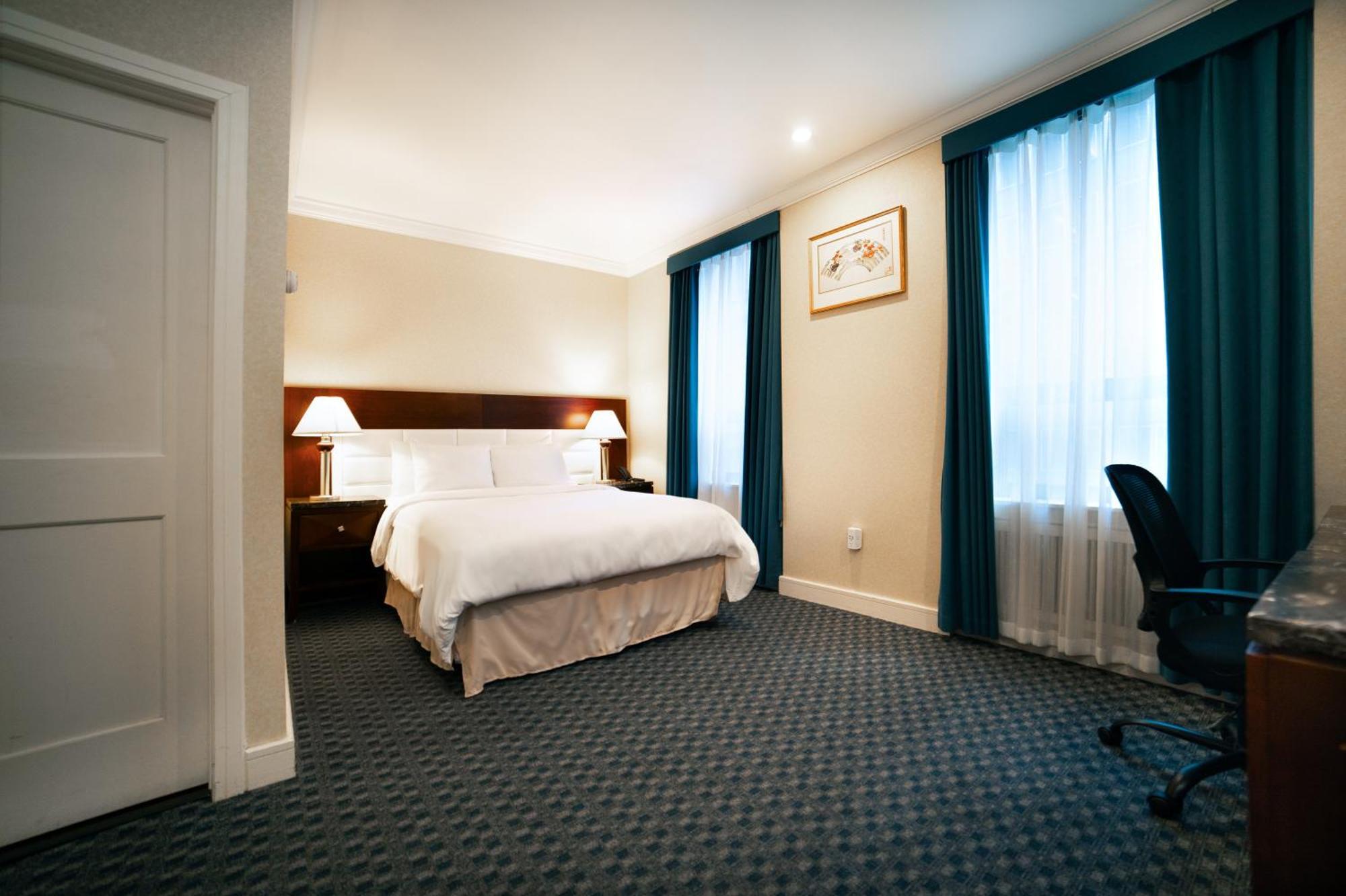 Hotel Stanford