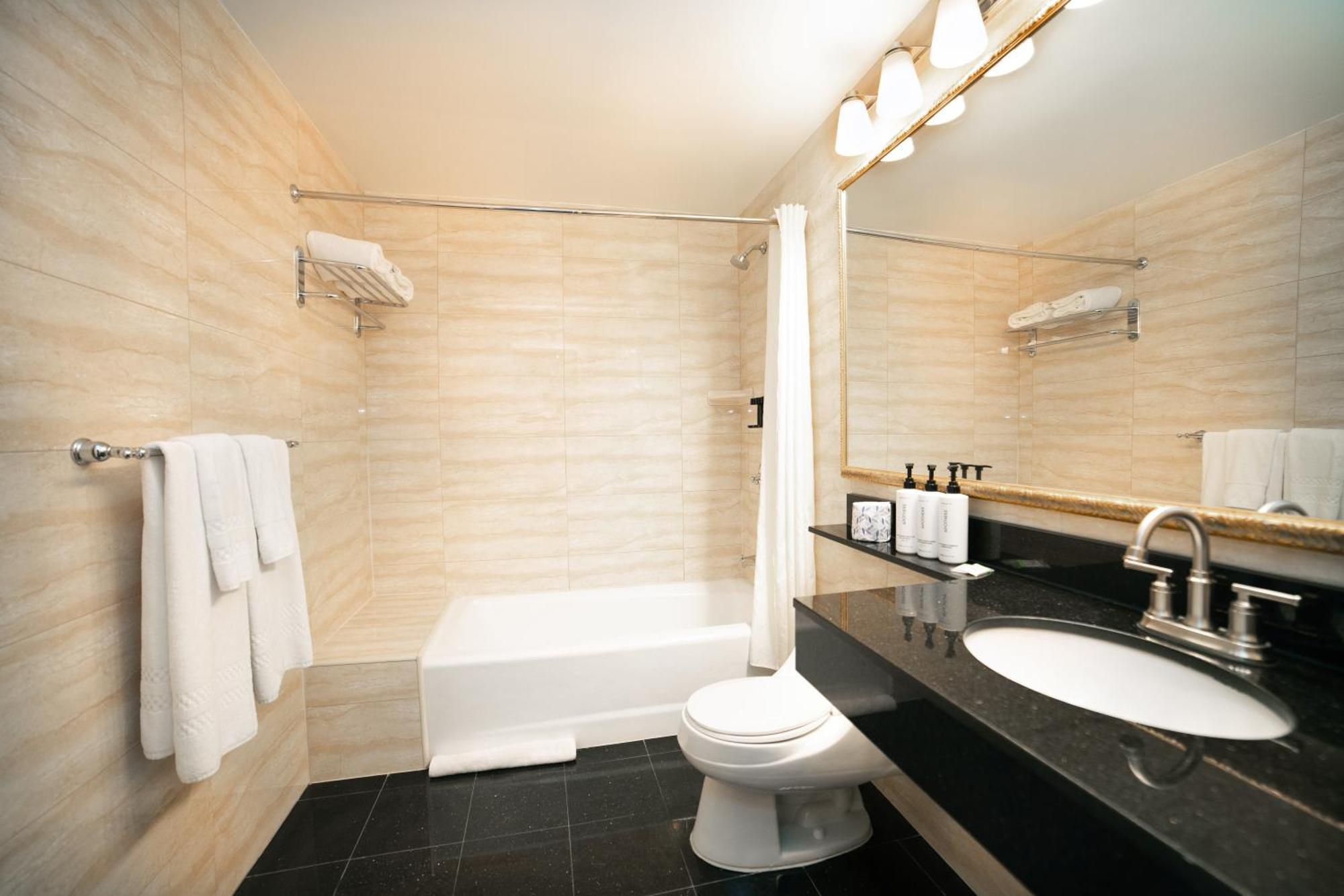 Hotel Stanford 3*